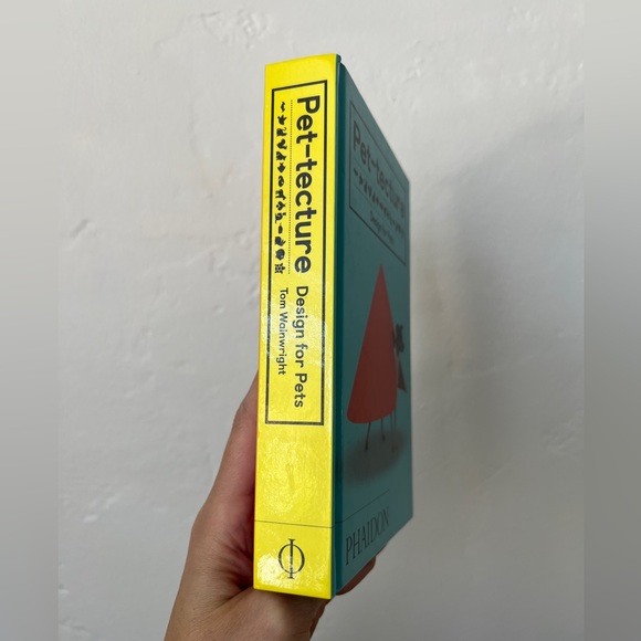 Phaidon book Pet-texture Design for Pets hardcover - Picture 5 of 9